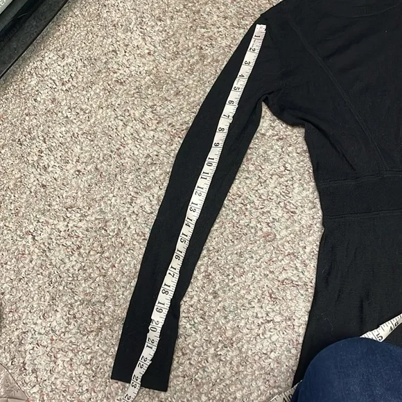 Theory 95% wool long sleeve knit dress - Picture 5 of 8